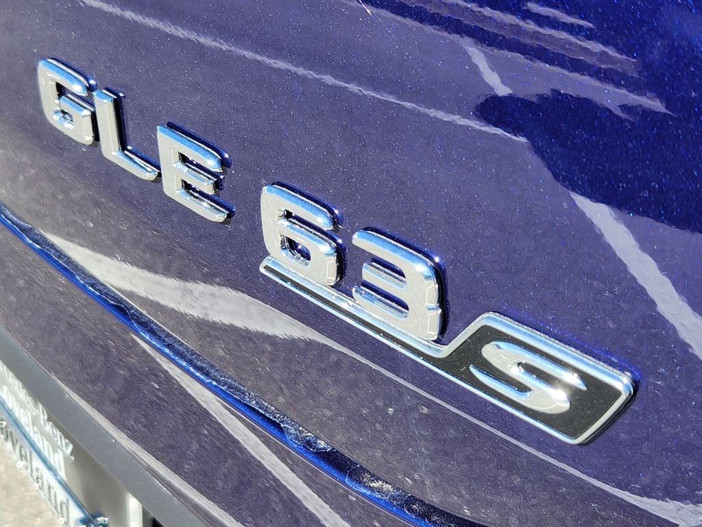New 2026 MANUFAKTUR Mystic Blue Metallic Mercedes-Benz AMG® GLE63 COUPE 4MATIC image 9