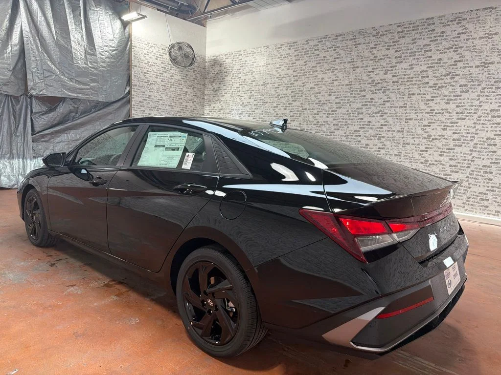 New 2026 Abyss Black Hyundai SEL Sport image 5