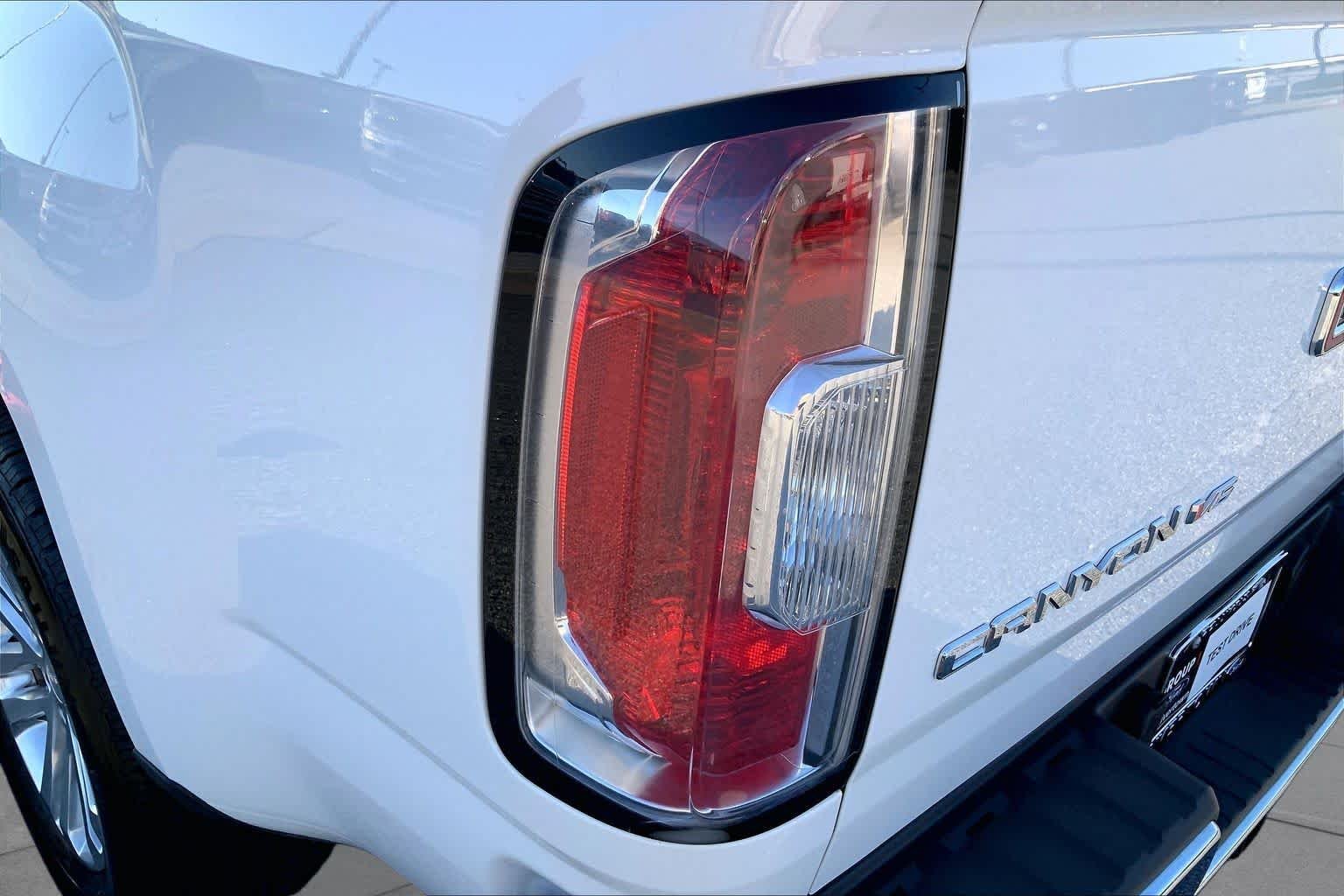 Used 2020 Summit White GMC 2WD SLT image 26