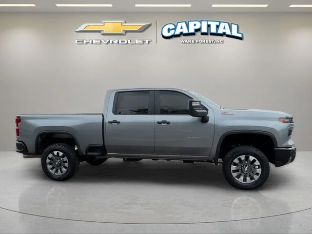 Used 2025 Gray Chevrolet Custom image 6
