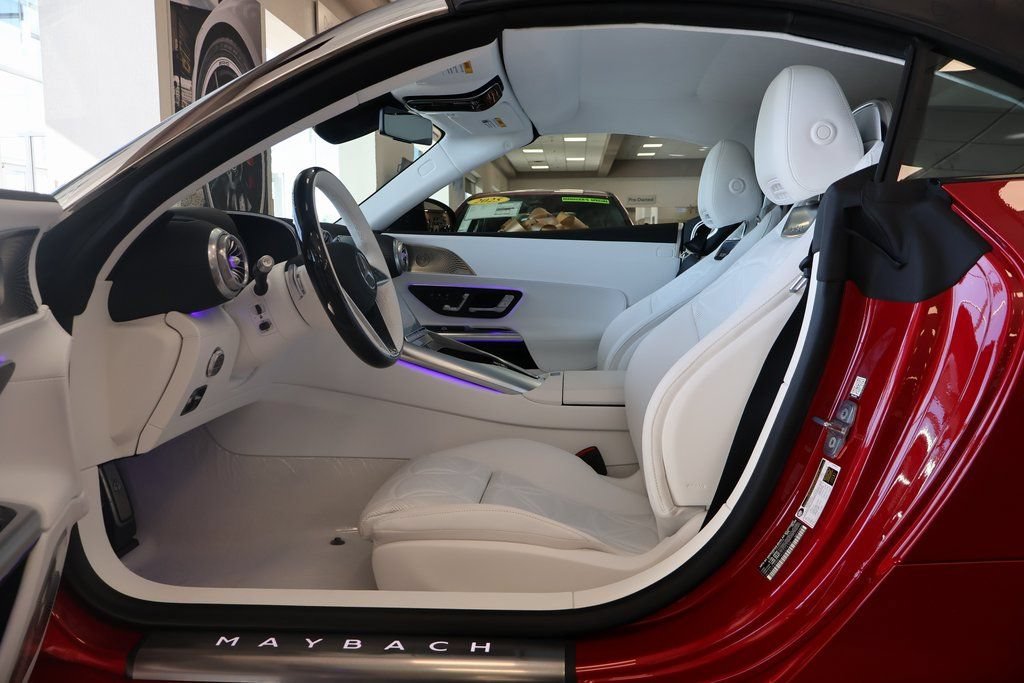 New 2026 MANUFAKTUR garnet red metallic (Red Ambiance) Mercedes-Benz Maybach SL 680 image 17