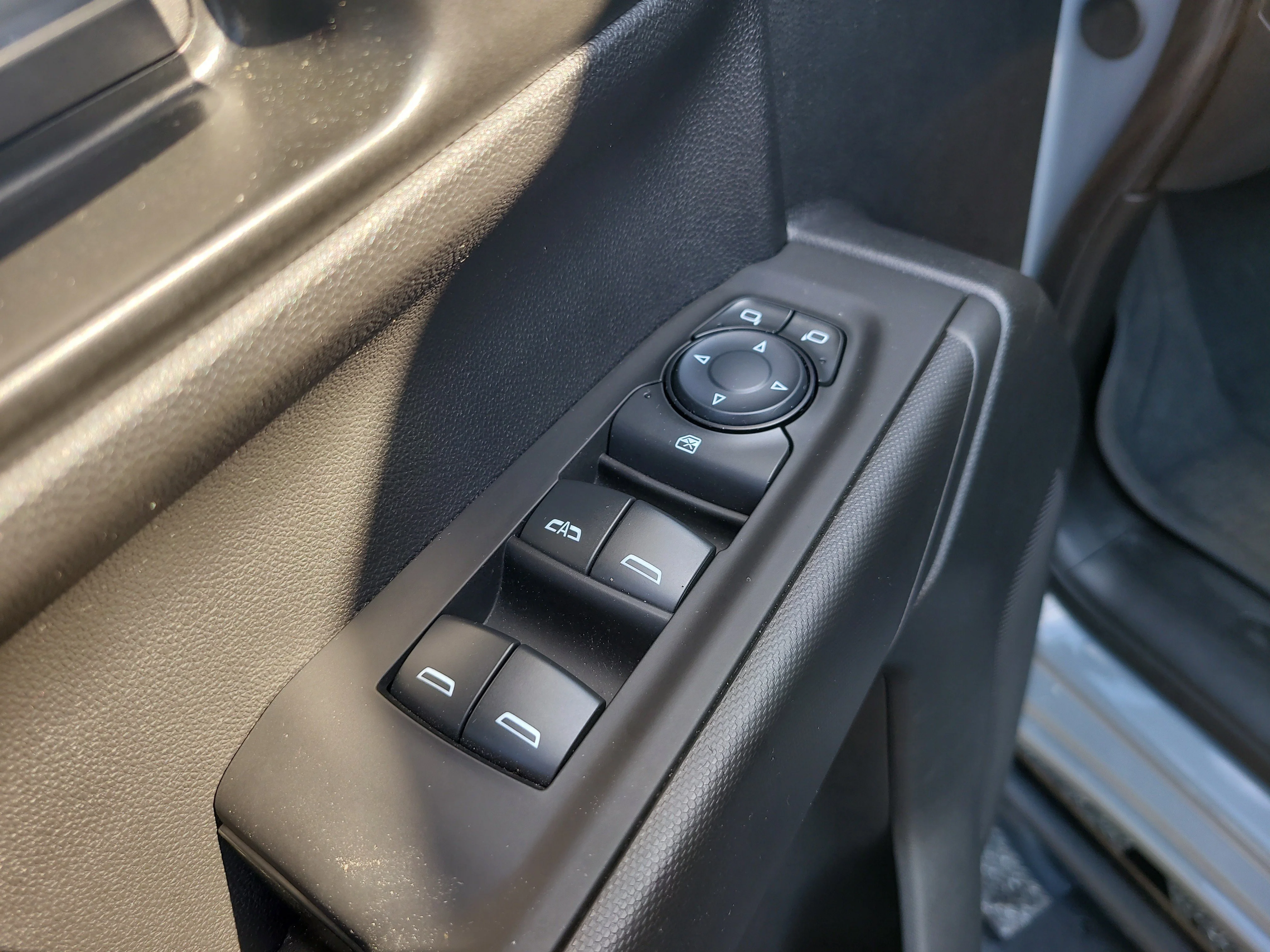 Used 2025 Slate Gray Metallic Chevrolet Custom Trail Boss image 17