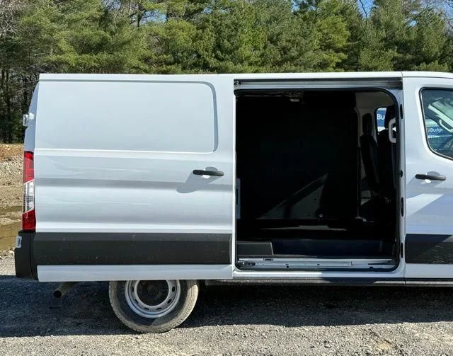 New 2026 Oxford White Ford Cargo Van image 4