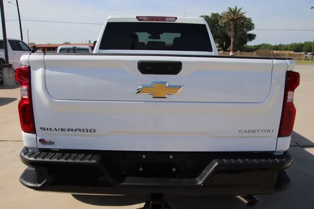 2026 Chevrolet Silverado 2500 HD Custom - Photo 8