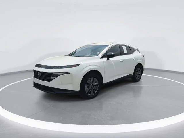 Used 2025 White Nissan SL image 5