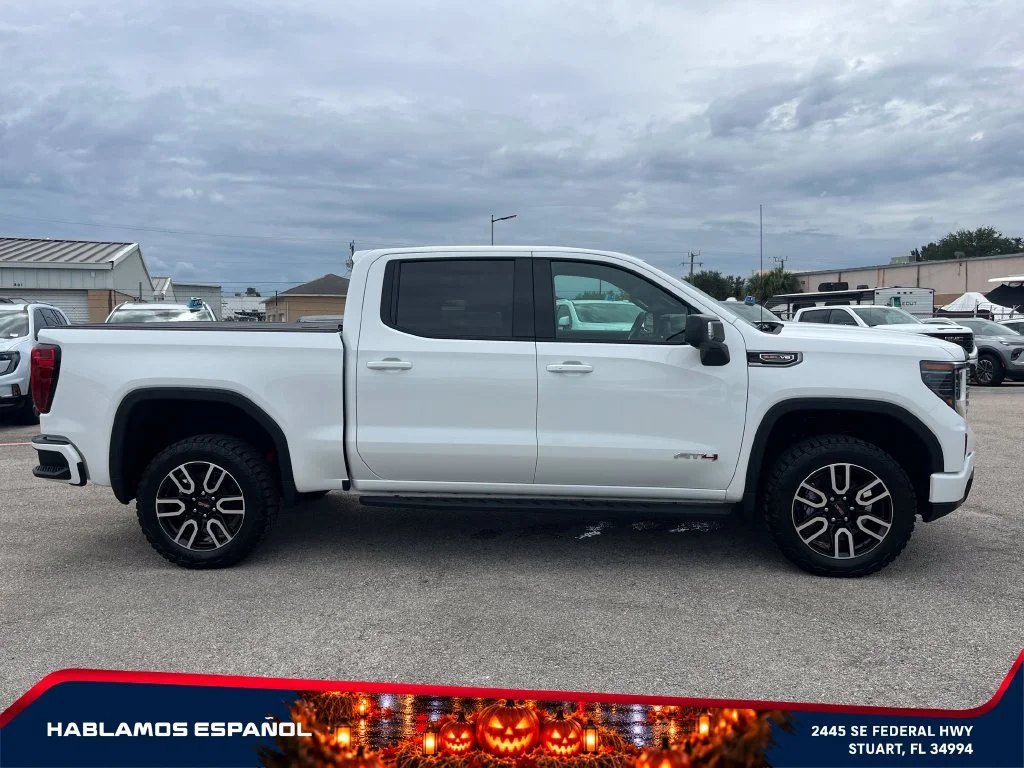 New 2026 Summit White GMC AT4 image 8