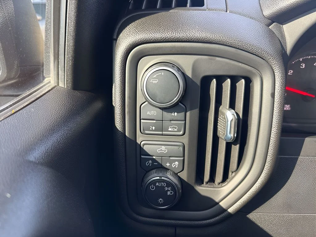 Used 2023 Gray Chevrolet Custom image 20