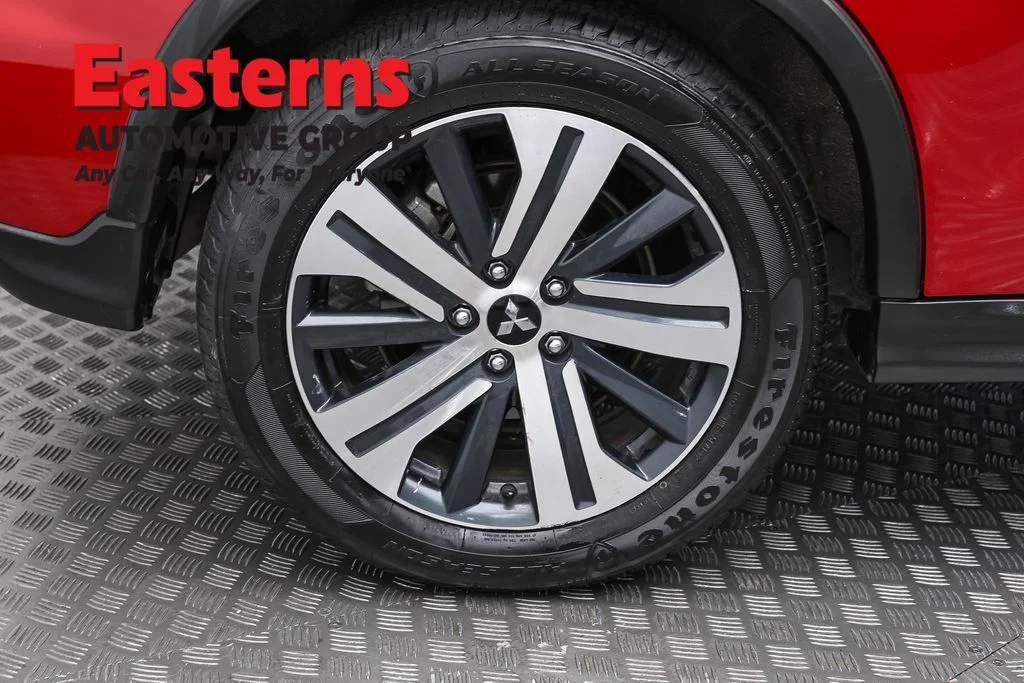 Used 2025 Black Mitsubishi 2.0 ES image 29