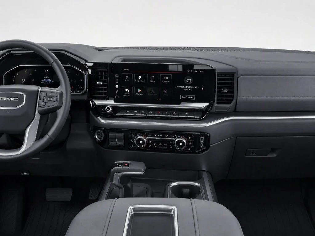Used 2022 White GMC SLT image 30
