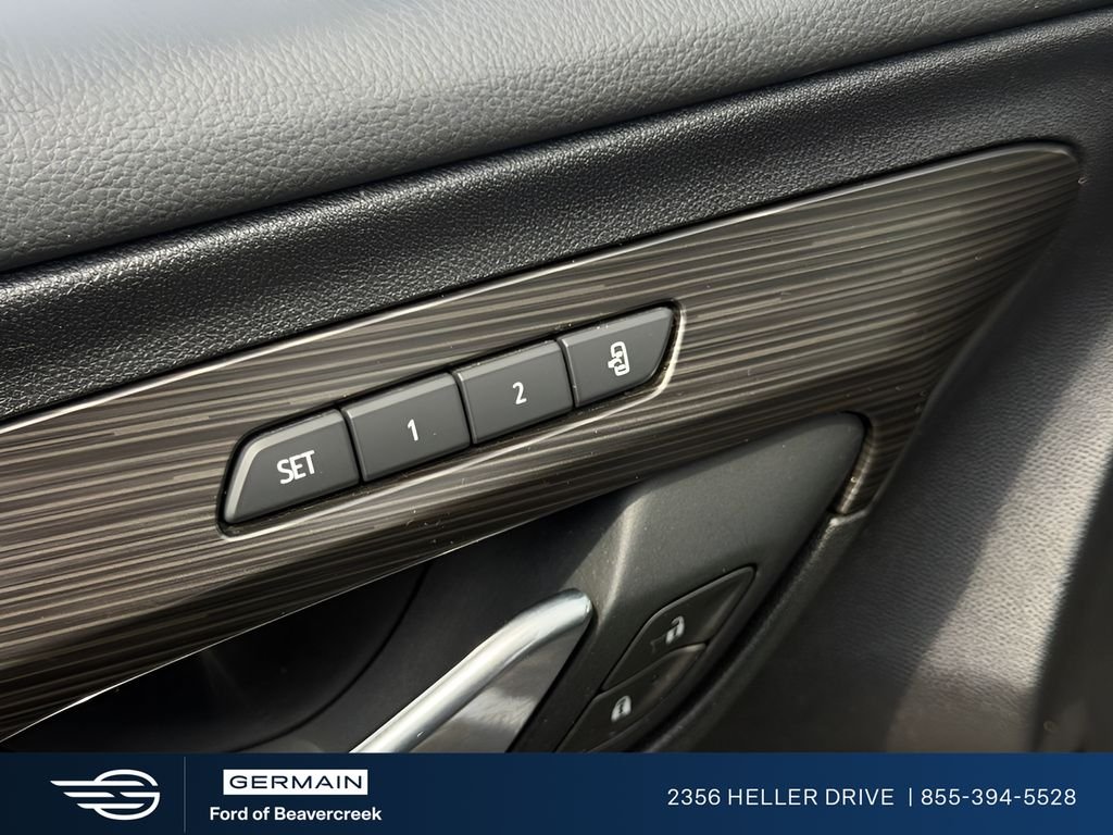 Used 2020 Steel Metallic GMC SLT image 18