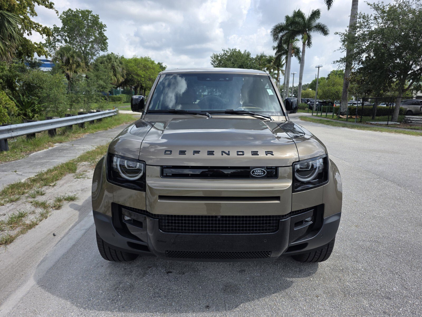 New 2026 Gondwana Stone Land Rover P300 S image 8