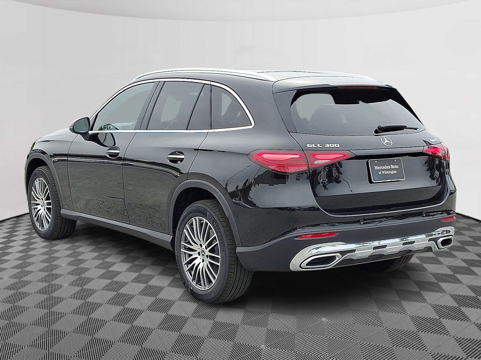 2026 Mercedes-Benz GLC Base - Photo 4