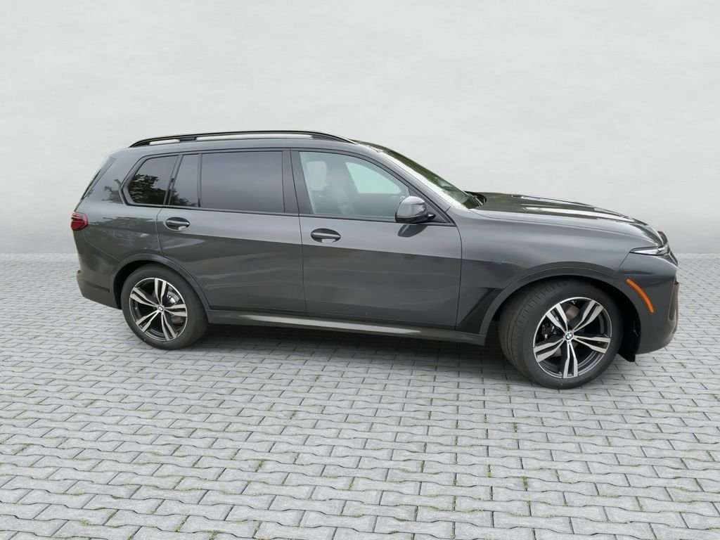 New 2027 Dravit Grey Metallic BMW xDrive40i image 2