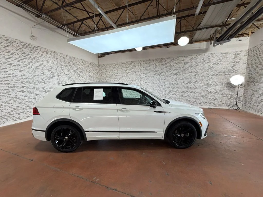 Used 2024 Pure White Volkswagen 2.0T SE R-Line Black image 8