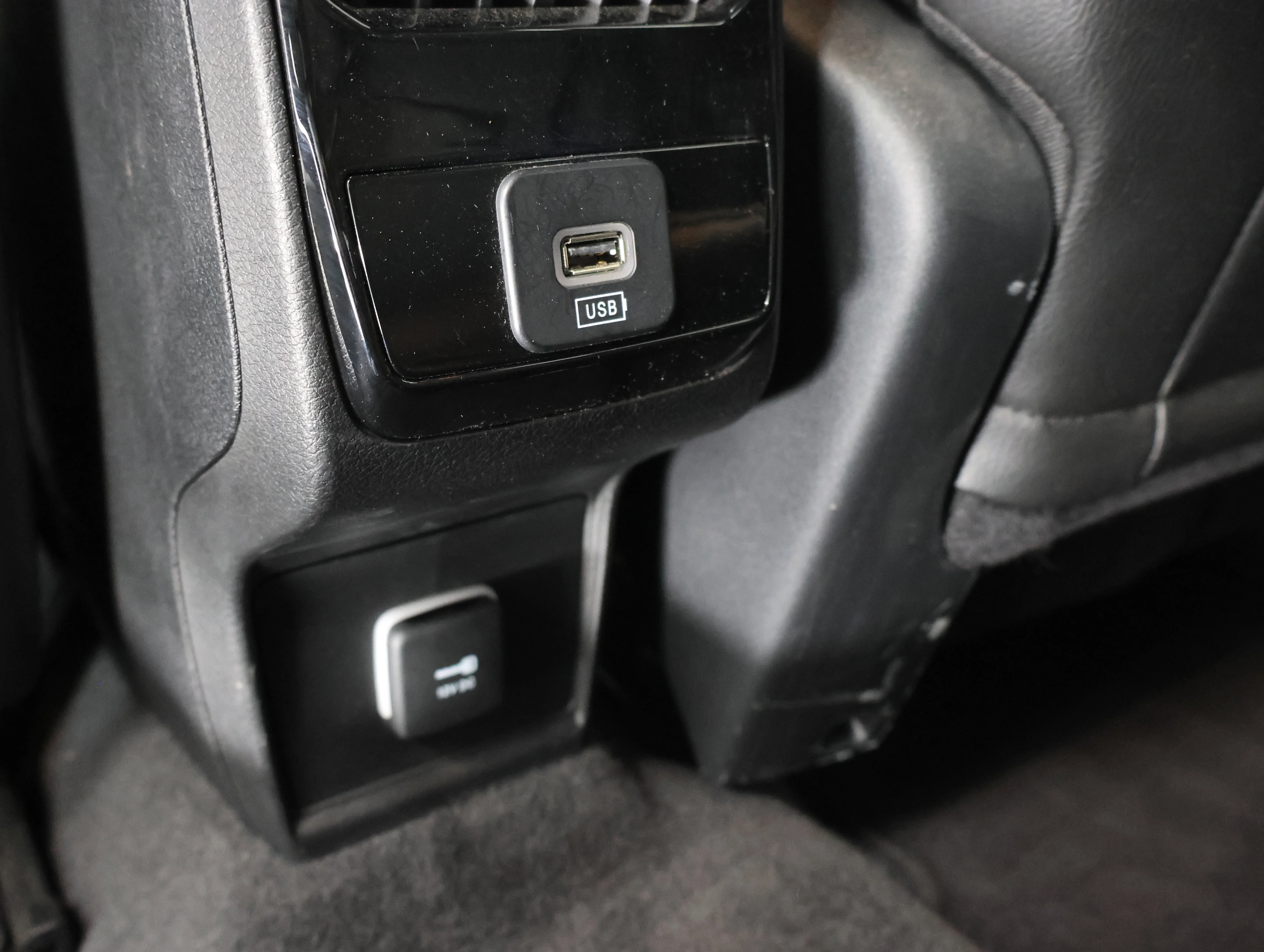 Used 2022 Redline Pearlcoat Jeep Limited image 35
