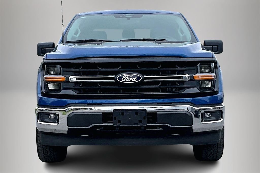 Used 2025 Blue Ford XLT image 3