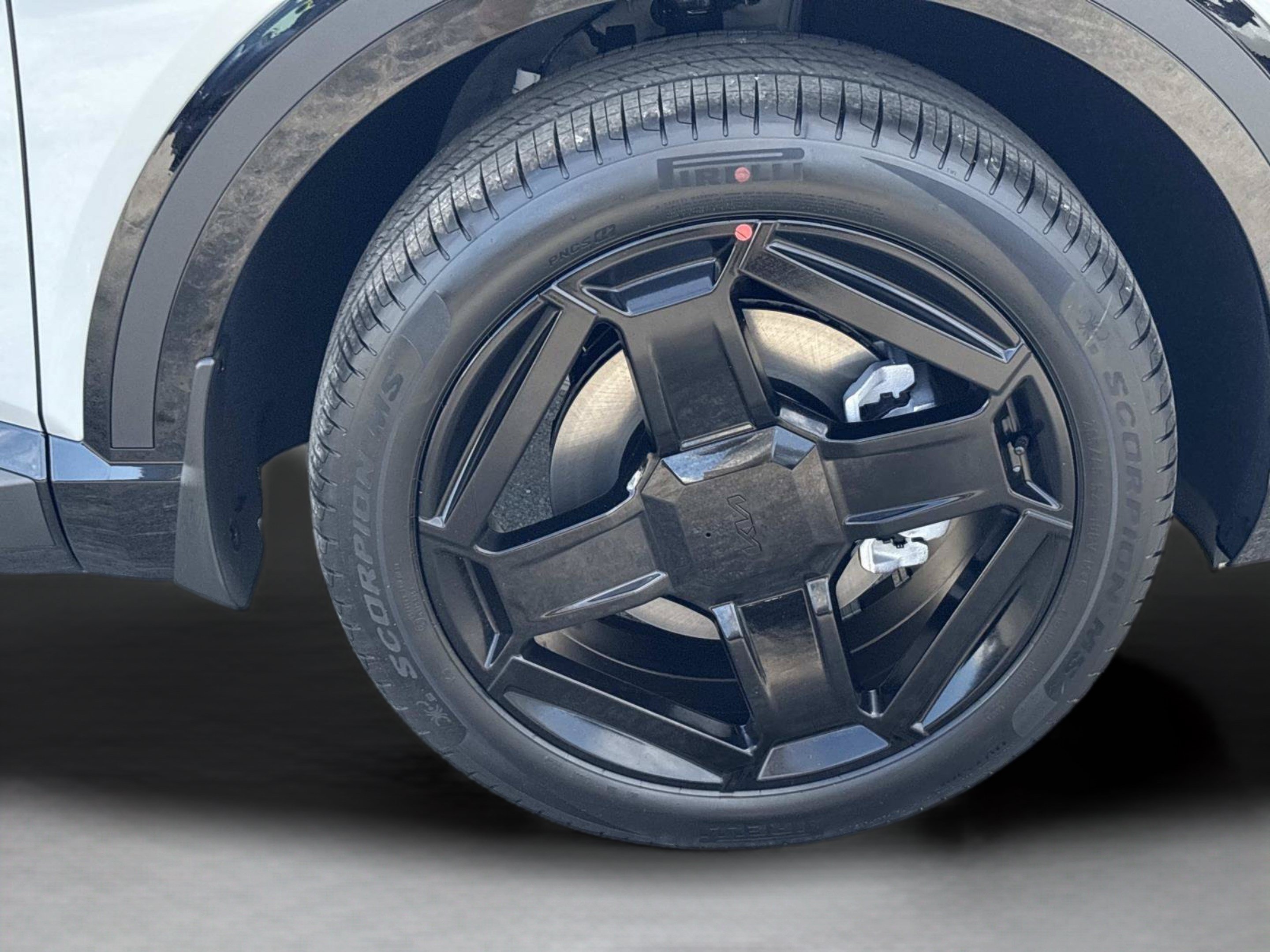 New 2027 Wolf Gray Kia X-Line SX image 31
