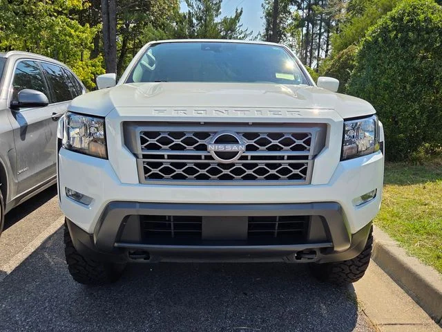 Used 2023 White Nissan SV image 7
