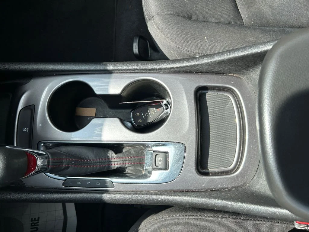 Used 2022 Gray Chevrolet RS image 23