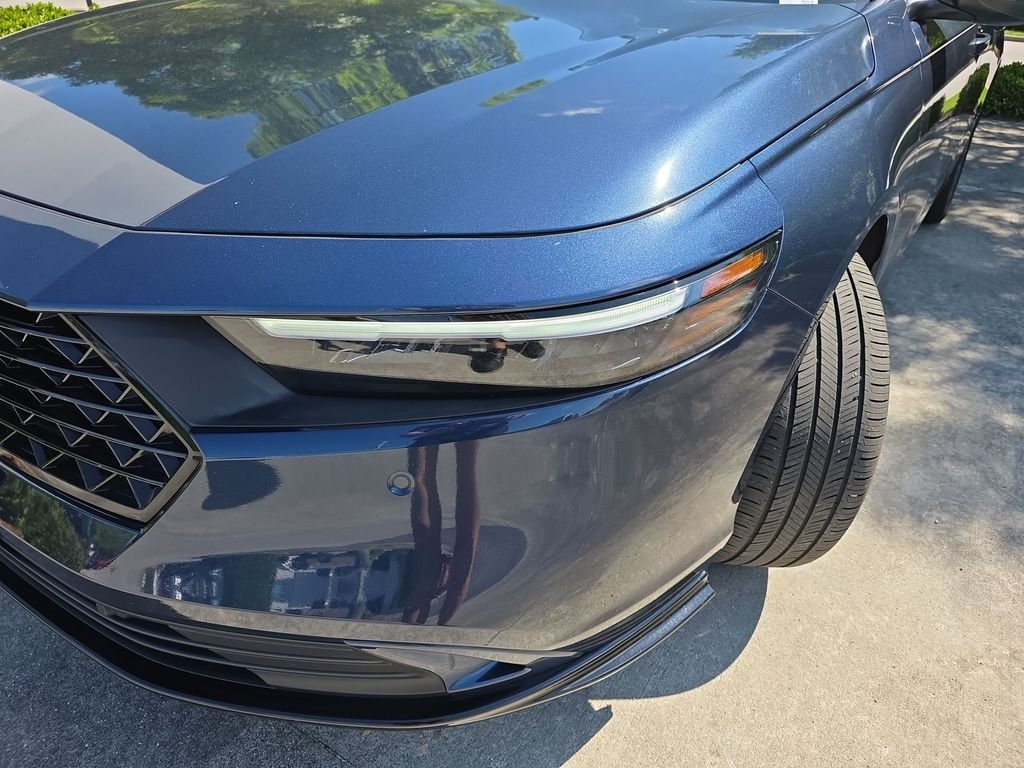 Used 2024 Blue Honda EX-L image 11