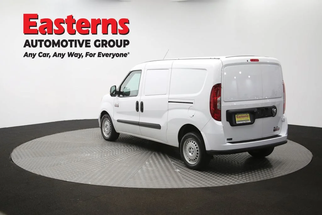 Used 2022 White Ram Base image 62