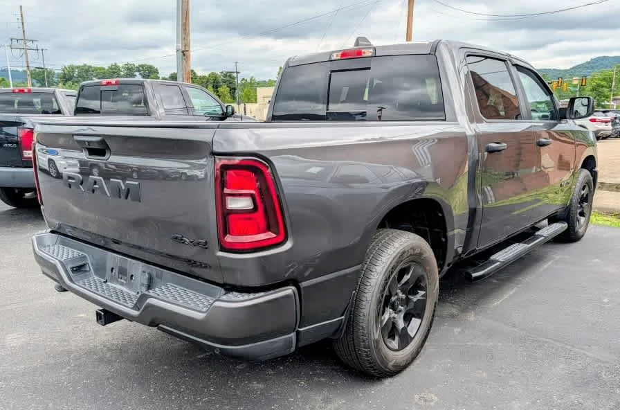 Used 2025 Granite Crystal Metallic Clearcoat Ram Tradesman image 6