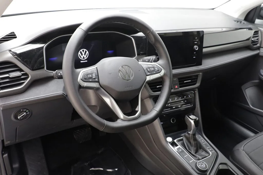 New 2026 Grey Volkswagen 1.5T SE Black image 8
