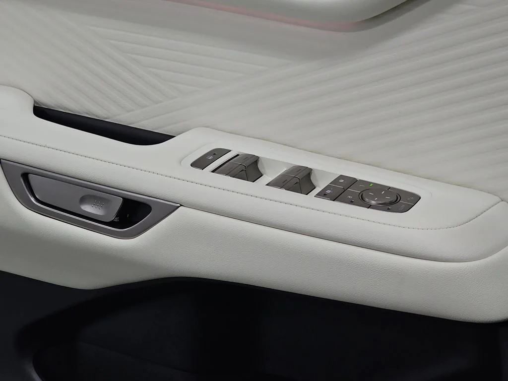 New 2026  Lexus  image 27