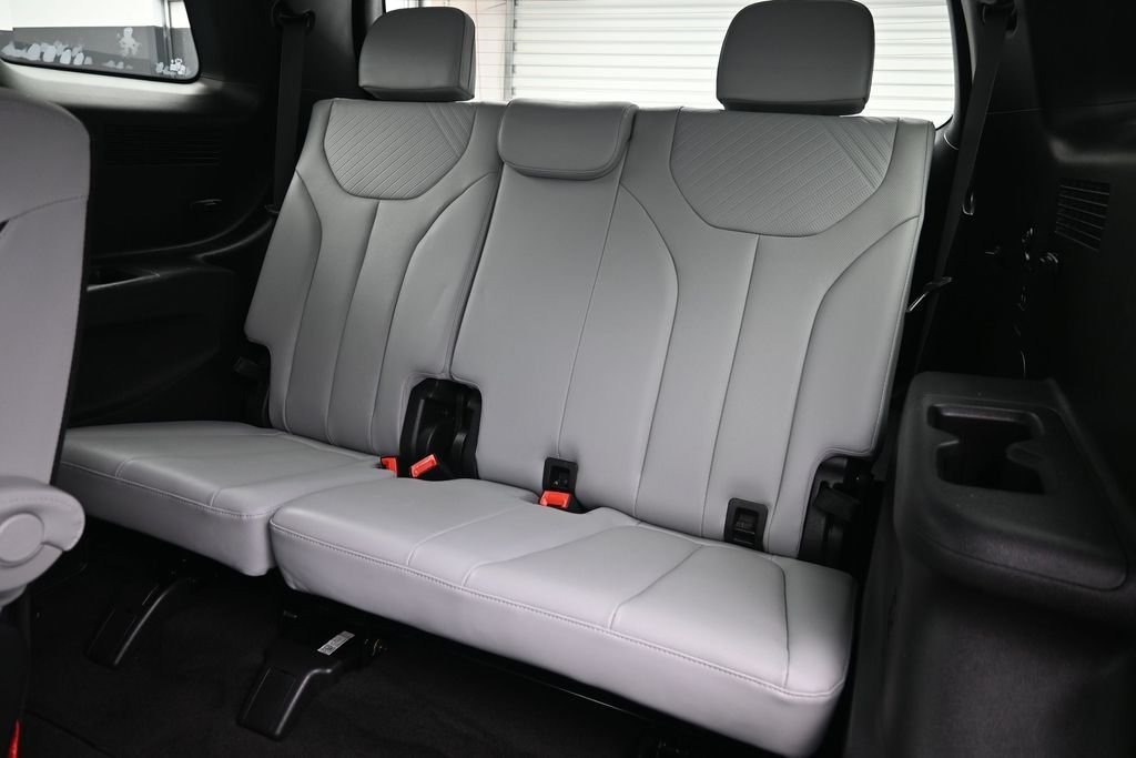 Used 2023 Red Hyundai SEL image 24