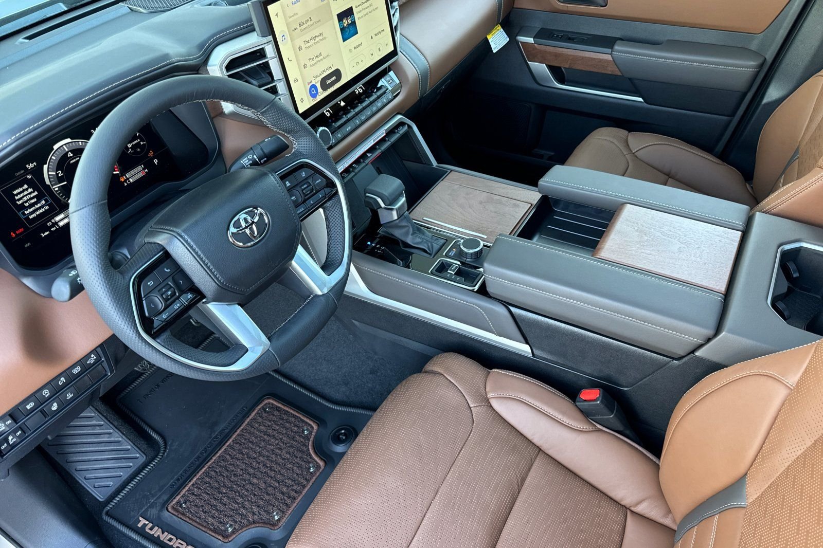 2025 Toyota Tundra 1794 Edition - Photo 10