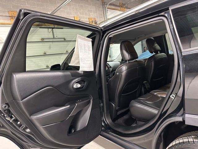2019 Jeep Cherokee Latitude Plus - Photo 13