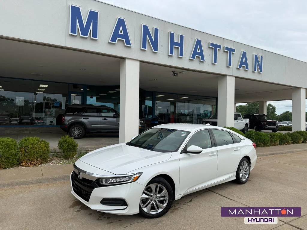 Used 2019 Platinum White Pearl Honda LX 1.5T image 1