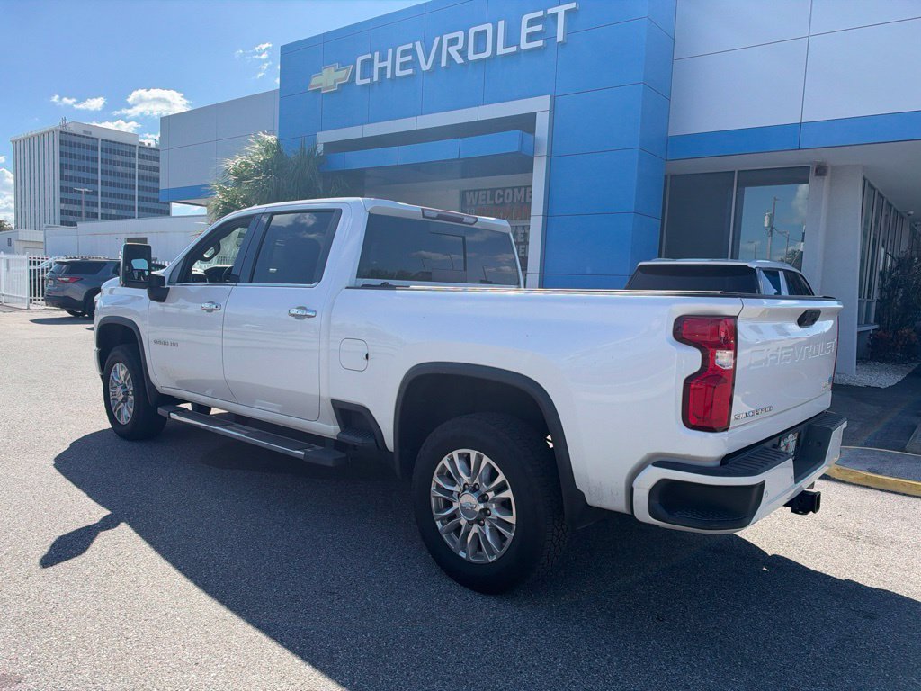Used 2020 Beige Chevrolet High Country image 3