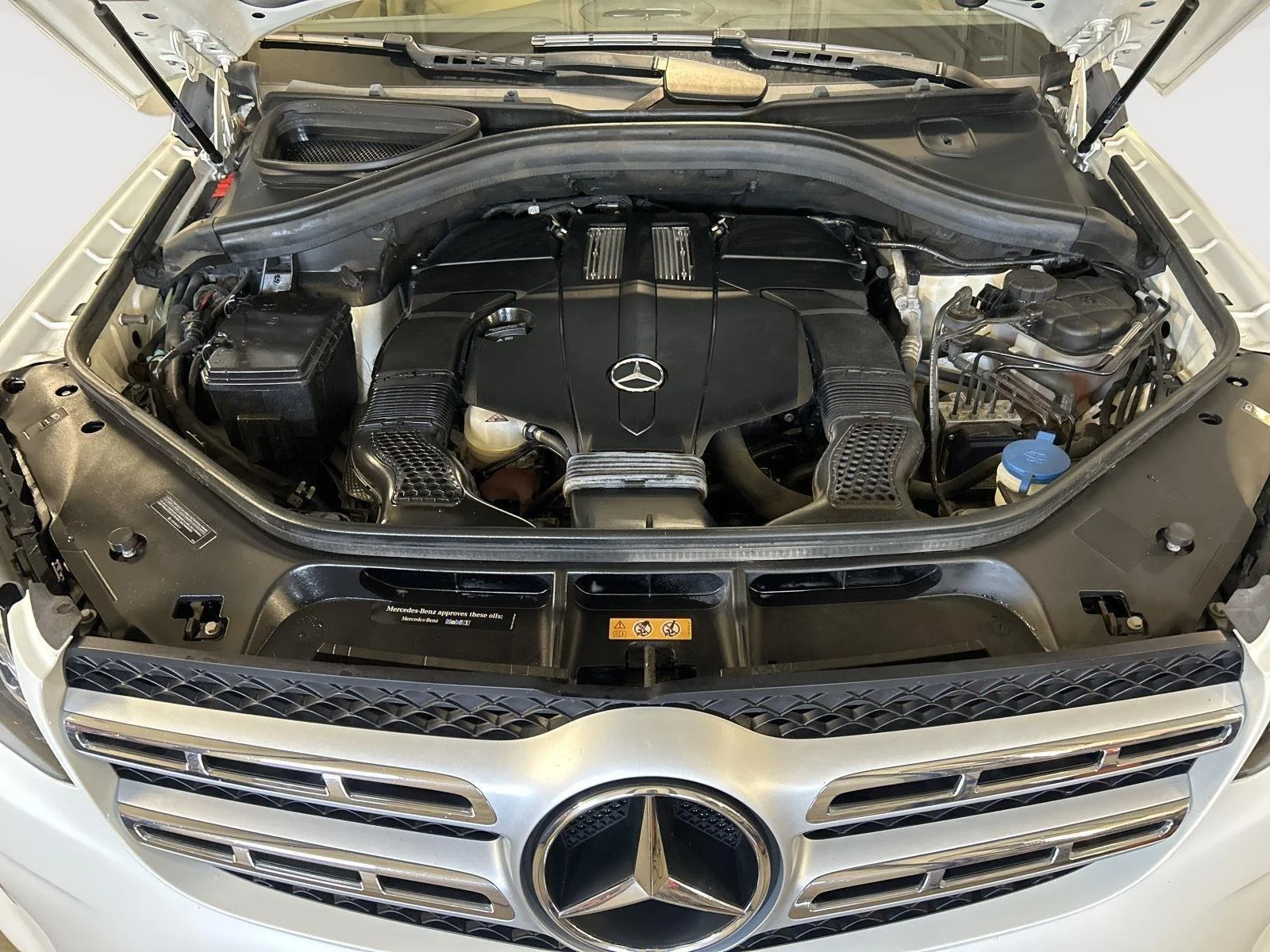 Used 2017  mercedes-benz GLS 450 4MATIC® SUV image 30