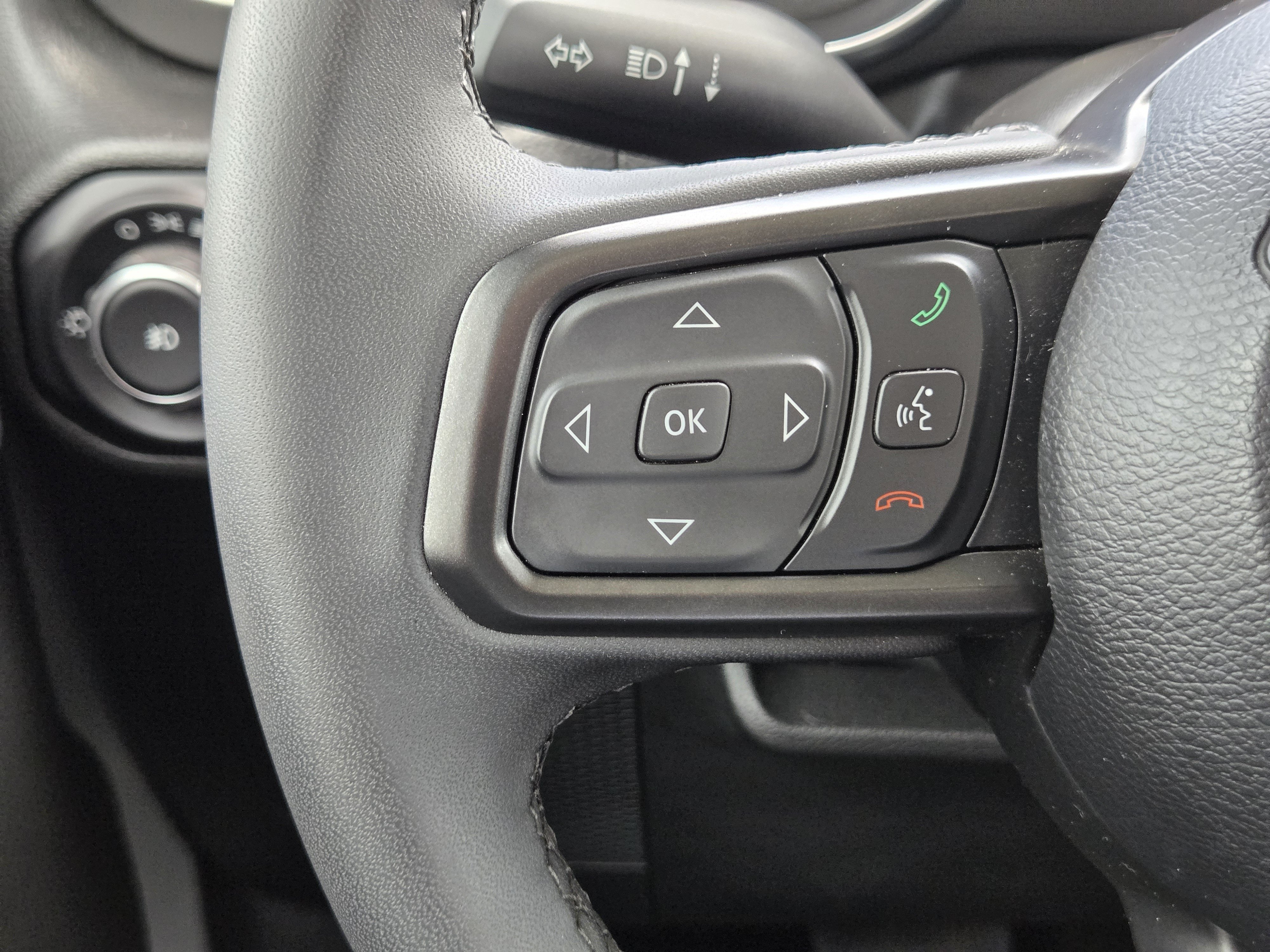 Used 2023 Sting-Gray Clearcoat Jeep Sport S image 26