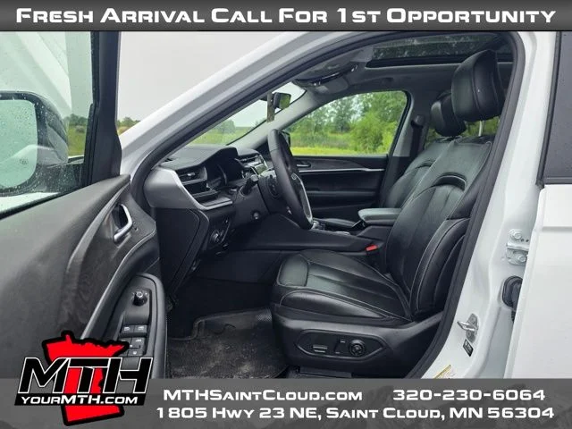 Certified Used 2023 White Jeep 4xe image 9