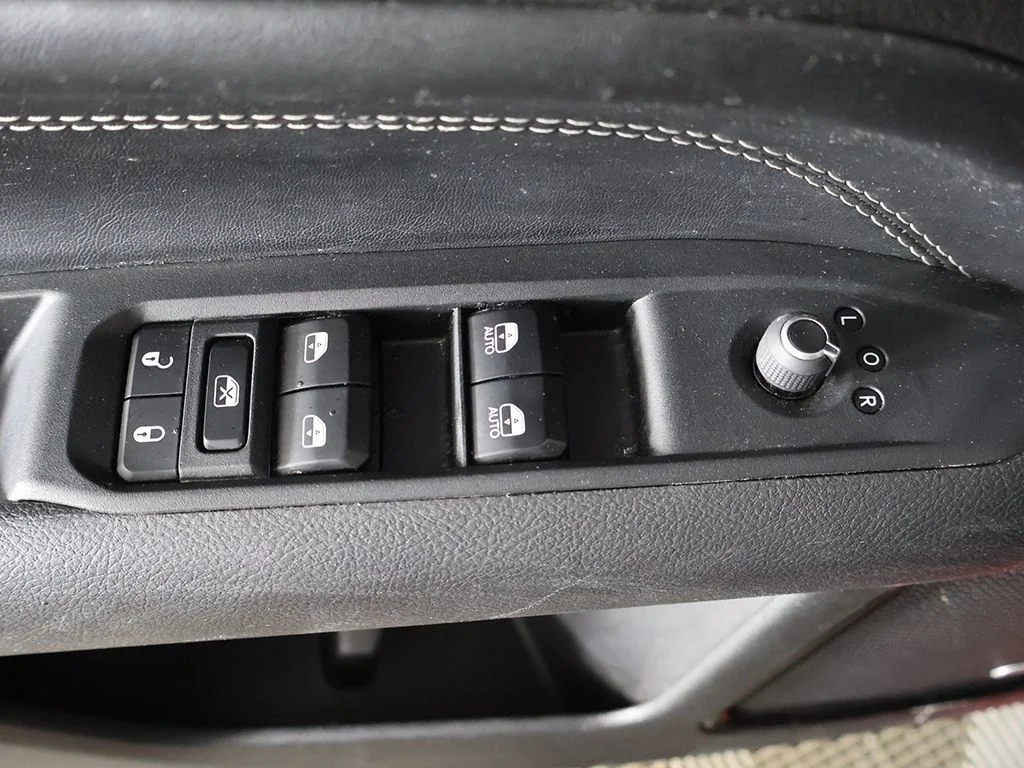 Used 2024 Red Jeep Limited image 38