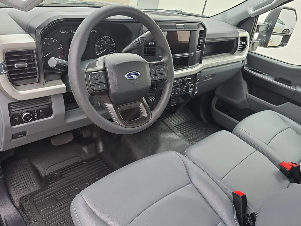2025 Ford F-250 Super Duty XL - Photo 10