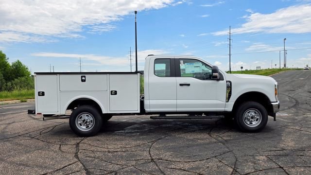 New 2026 Oxford White Ford XL image 2