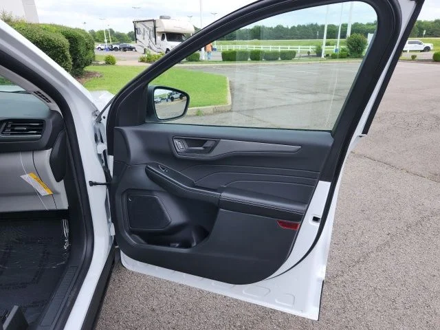 New 2026 Oxford White Ford Active® image 46