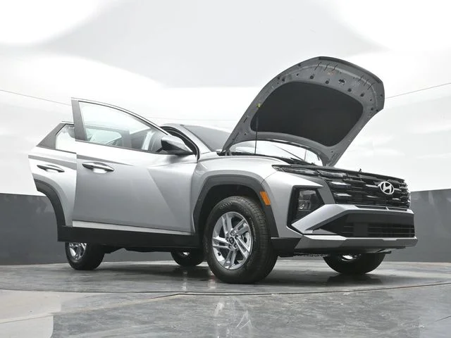 New 2026 Silver Hyundai SE image 32