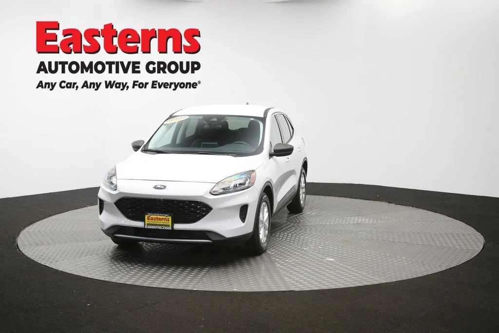 Used 2022 White Ford SE image 53