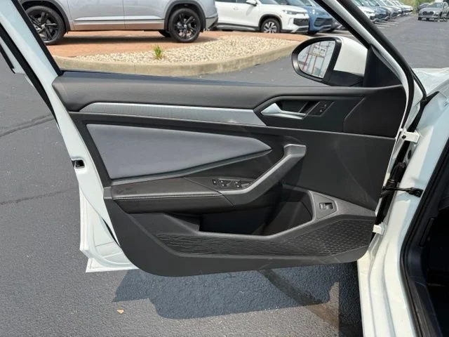 New 2026 White Volkswagen 1.5T SE image 14
