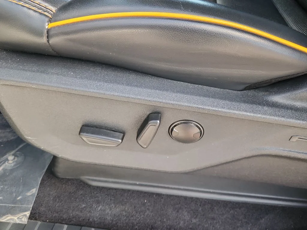 Used 2023 White Ford Tremor image 8