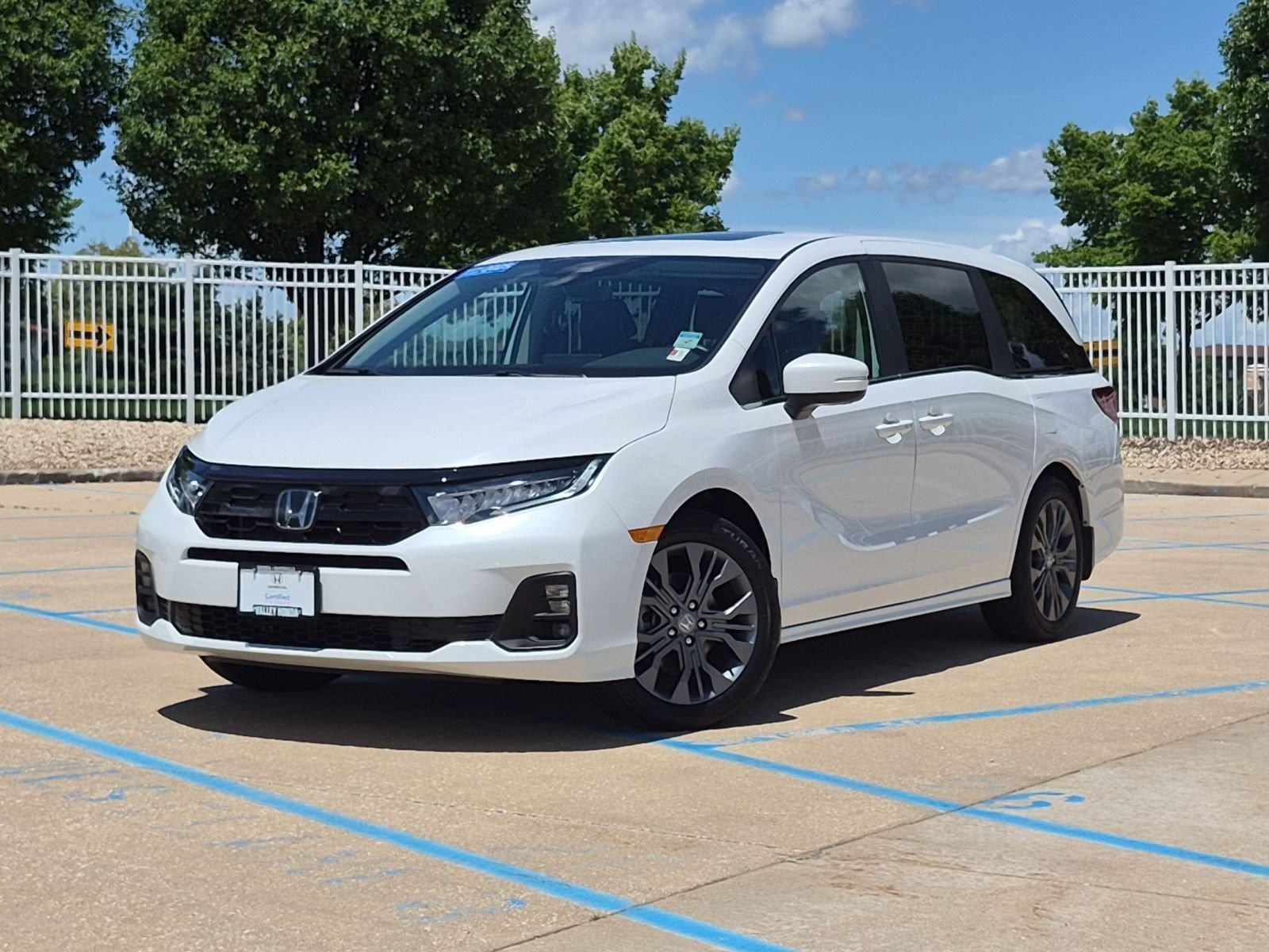 Certified Used 2025 Platinum White Pearl Honda Touring image 2