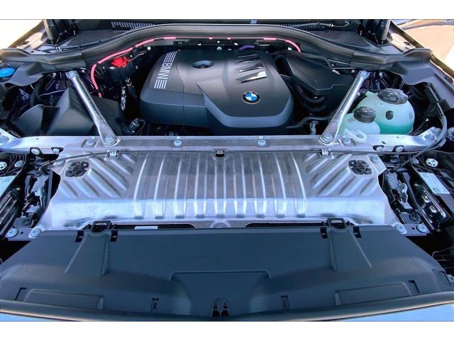 New 2026 Tanzanite Blue II Metallic BMW 30 xDrive image 16