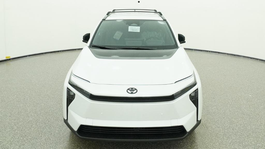 New 2026 Wind Chill Pearl Toyota XLE image 21