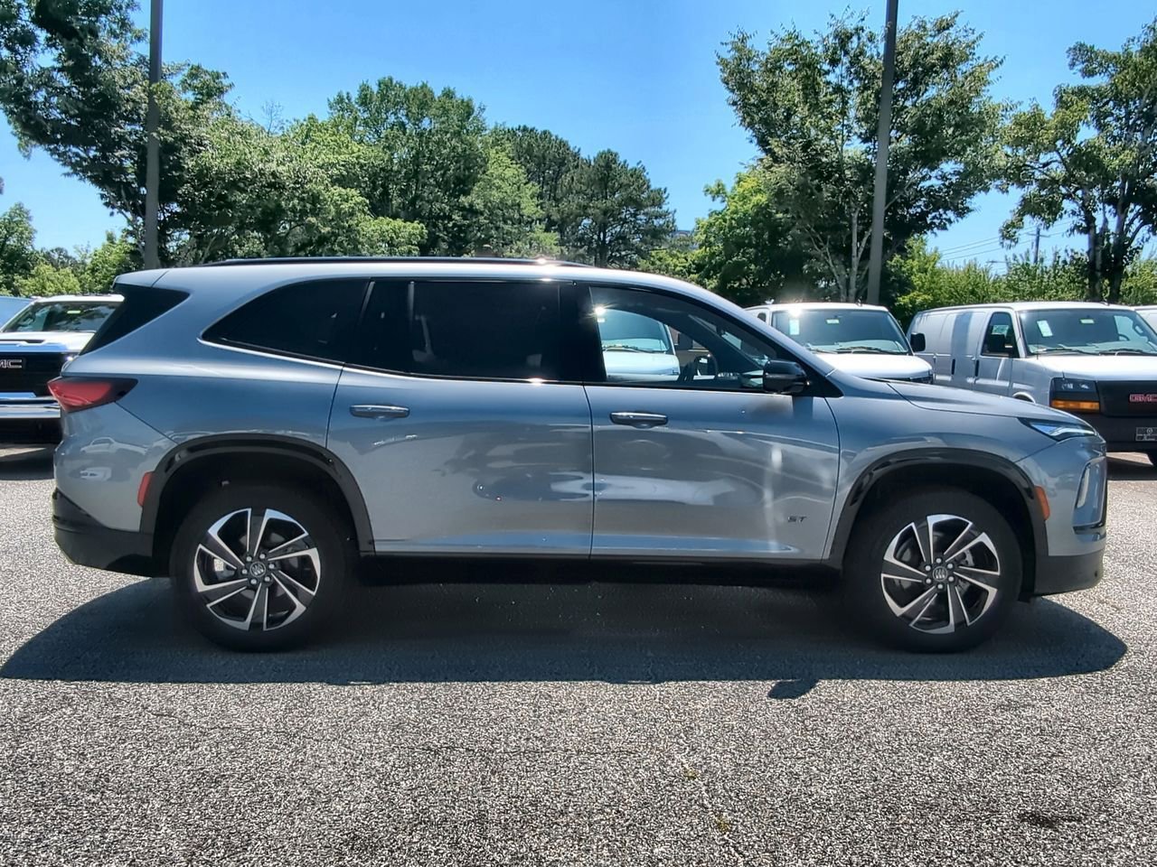 2026 Buick Enclave Sport Touring - Photo 9