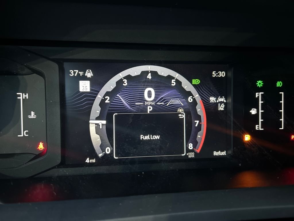 2026 Toyota Tacoma SR5 - Photo 9