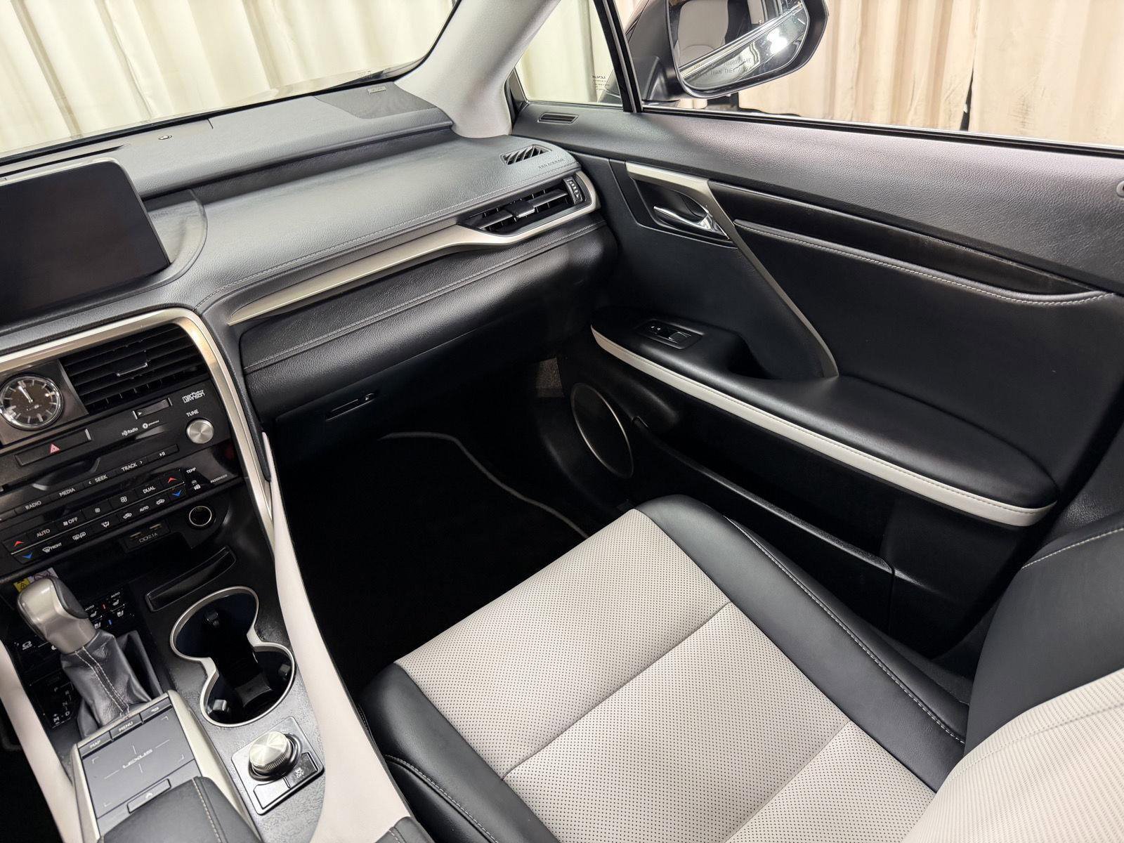 Used 2022 Black Lexus 350 image 48